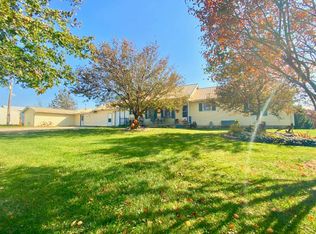 1020 75th St, Belle Plaine, IA 52208