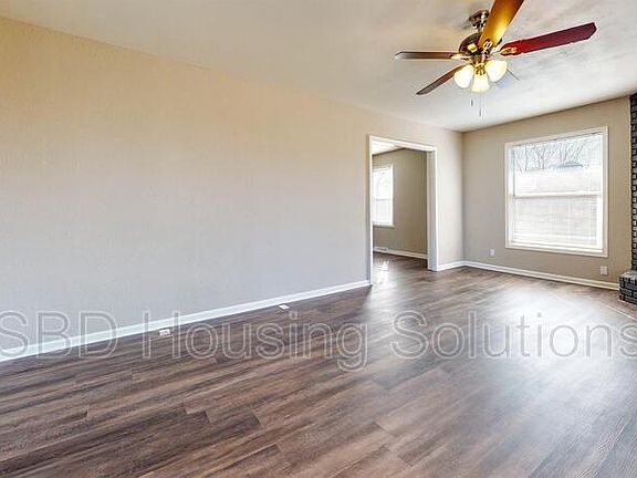 4th image of 8624 E 32nd St
