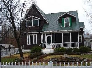 108 Ridge Rd, Glen Burnie, MD 21060