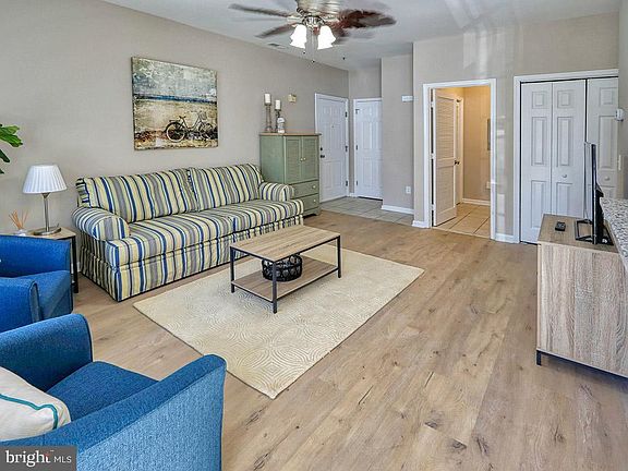 4th image of 34704 Villa Cir Unit 1107