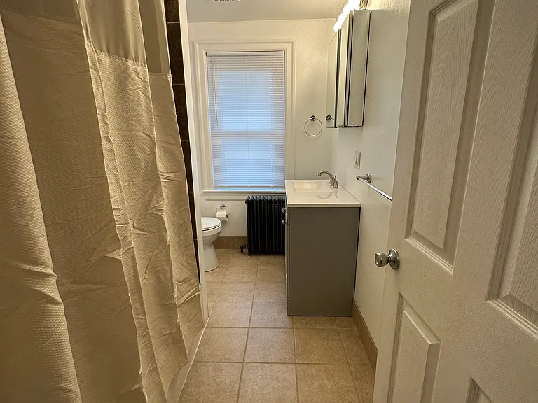 390 Easton Rd #5 — Photo 22