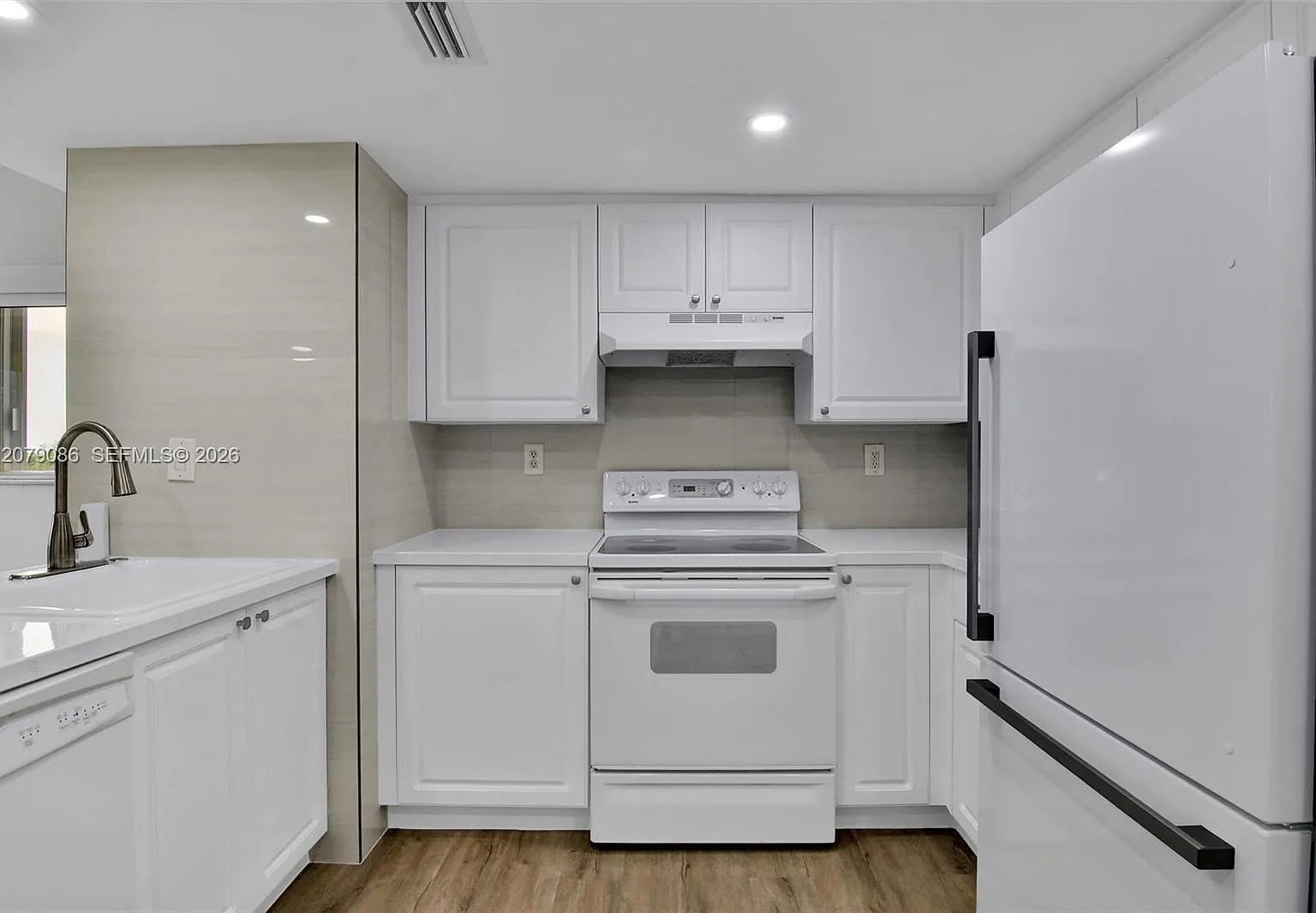 Brickell Terrace Condo — Photo 4