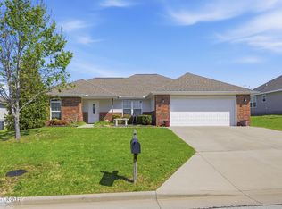 2827 E 18th St, Joplin, MO 64804