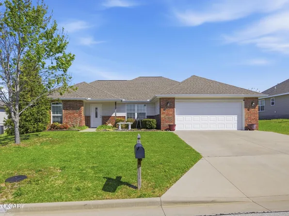 2827 E 18th St, Joplin, MO 64804