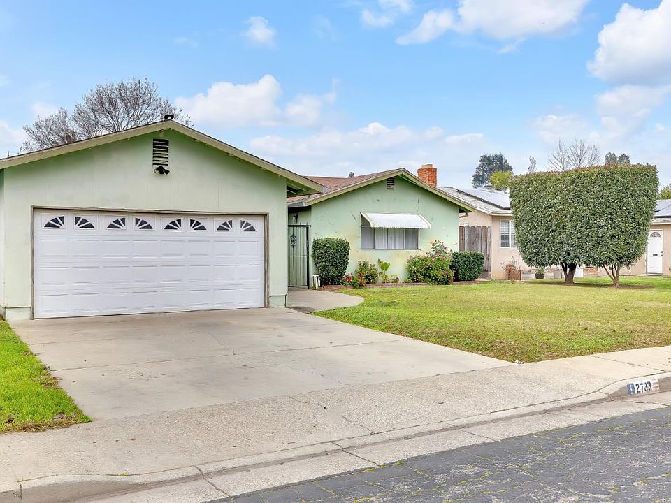 1st image of 2733 10th Ave