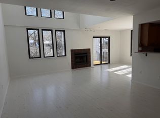 798 Spinnaker Ct #798, Secaucus, NJ 07094