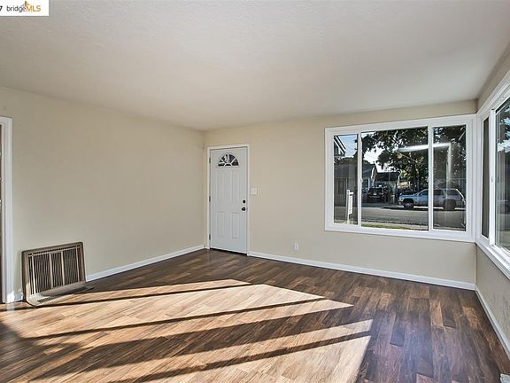 5th image of 1216 W 9th St