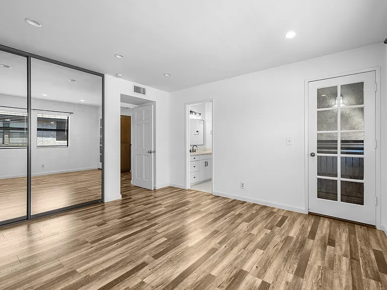 412 N Bushnell Ave #C — Photo 12