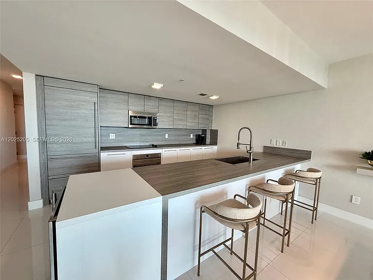 400 Sunny Isles Blvd #1404 — Photo 10