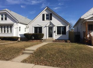 2812 S 9th St, Milwaukee, WI 53215