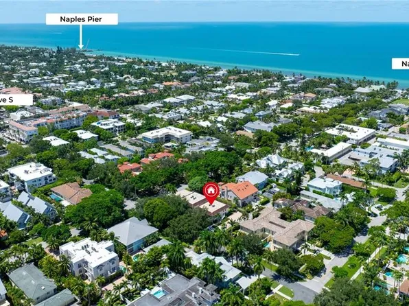 280 4th St S, Naples, FL