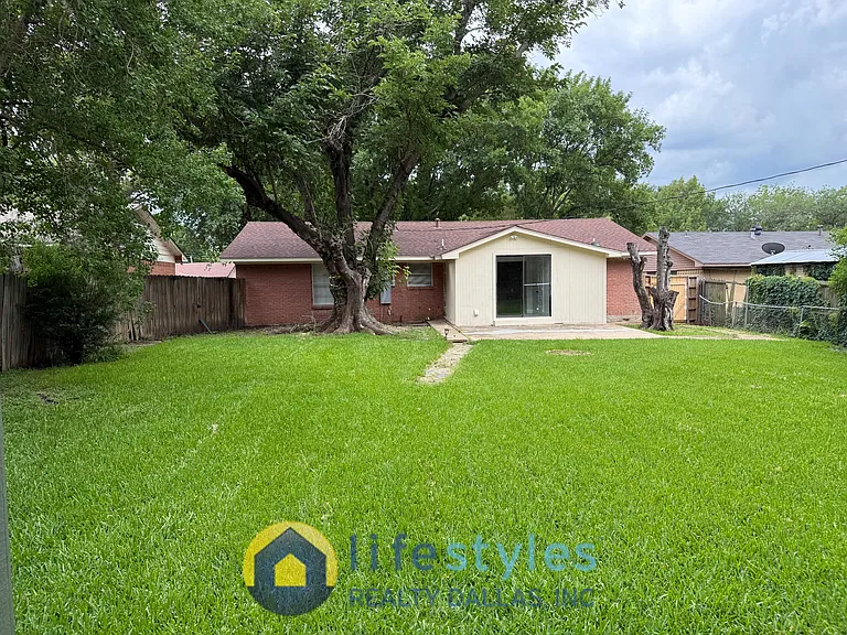 517 Cherry Ln — Photo 15