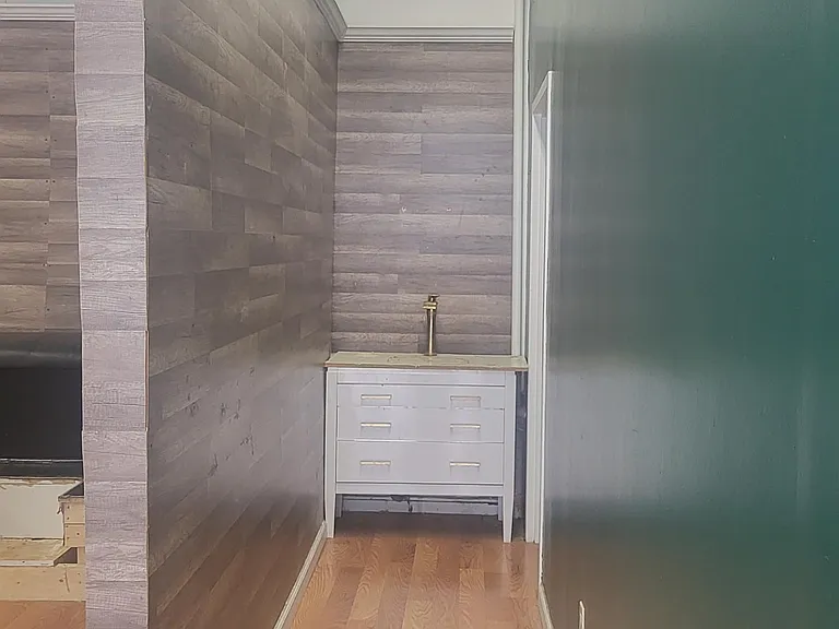 70 Union Ave — Photo 8