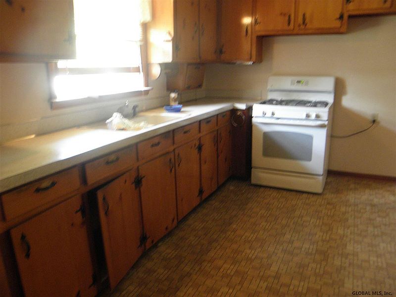 5th image of 1222 HOULTON Avenue