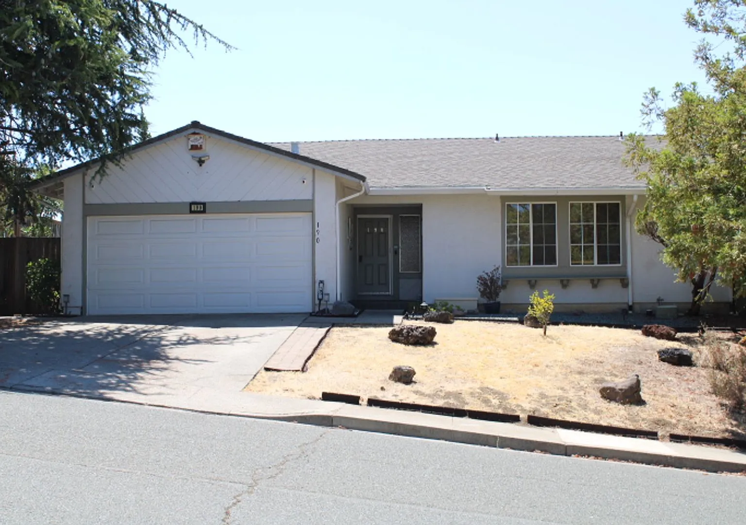 190 Iris Rd., Hercules, CA 94547 — Photo 1