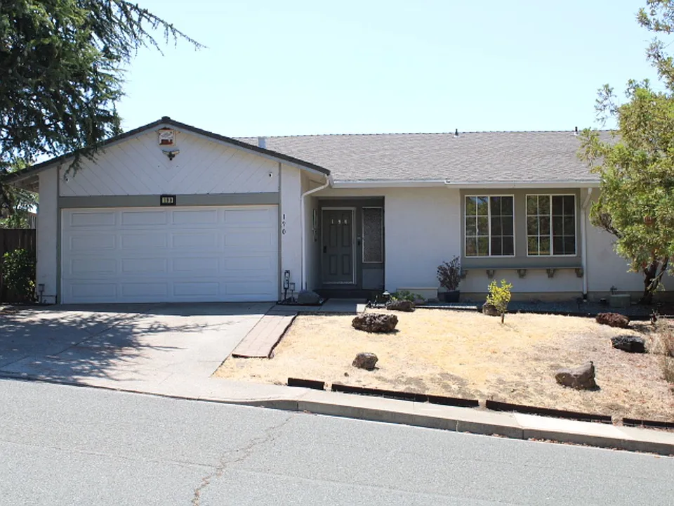 190 Iris Rd