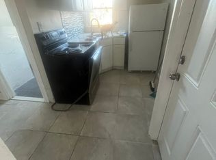 68 Sanford St FLOOR 3, East Orange, NJ 07018