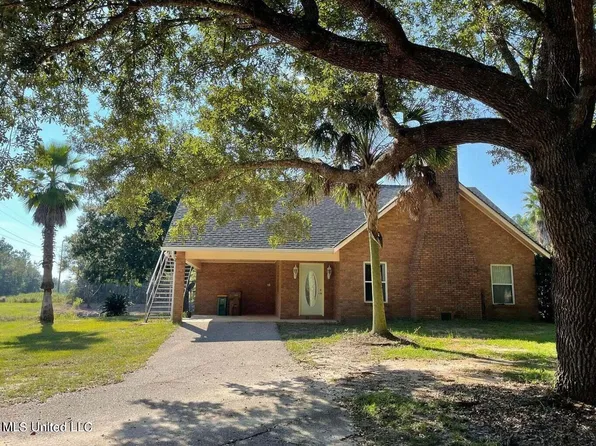 14008 Dundeewood Rd, Biloxi, MS 39532