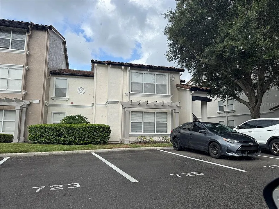 5128 Conroy Rd #718