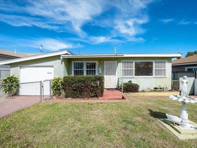 4176 Epsilon St, San Diego, CA, 92113