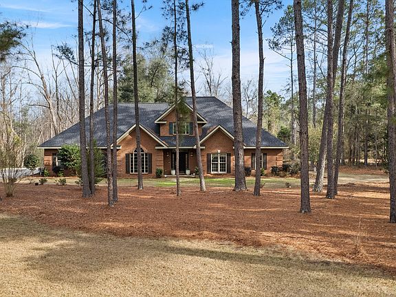 2nd image of 1133 Creekside Dr