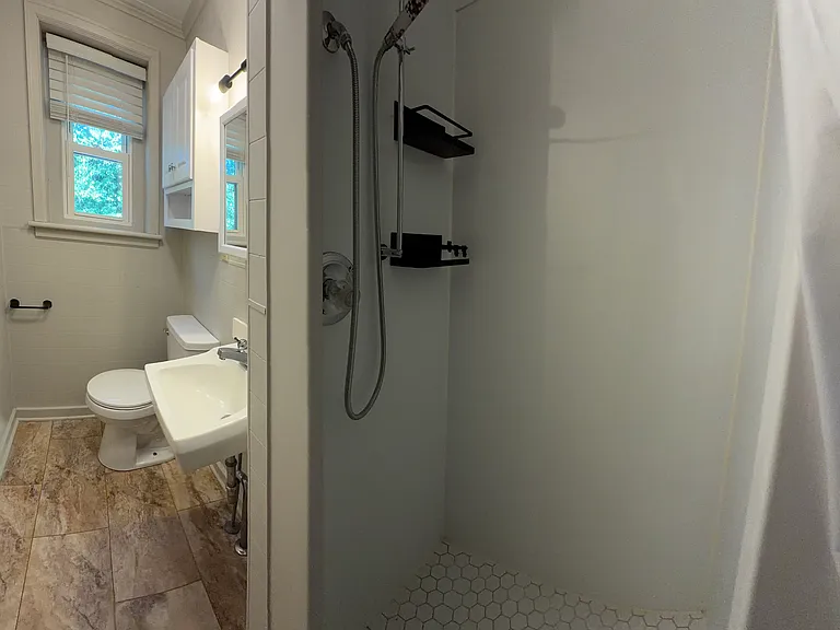10463 Jonestown Rd #1 — Photo 3