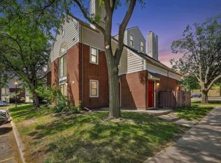 545 Donofrio Dr UNIT 8, Madison, WI 53719
