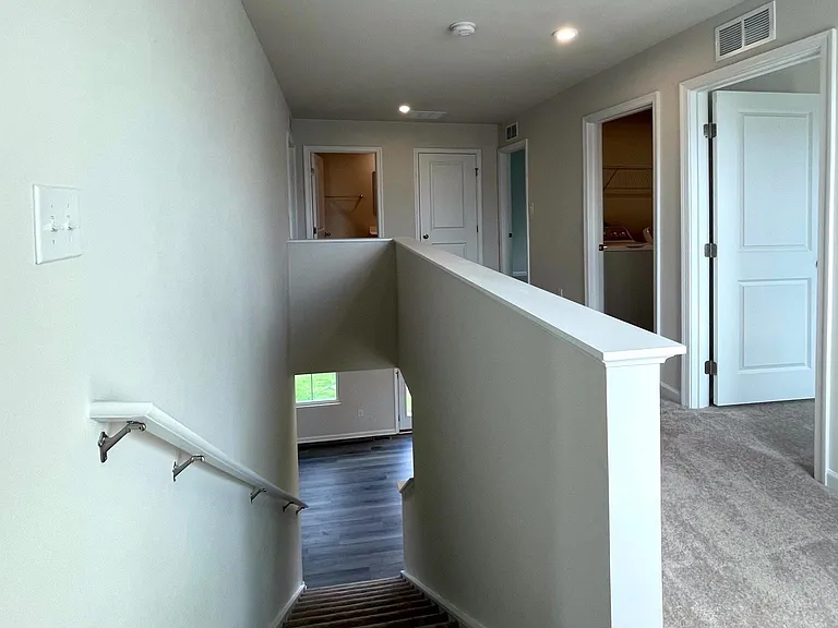 26033 Tulip Xing — Photo 13