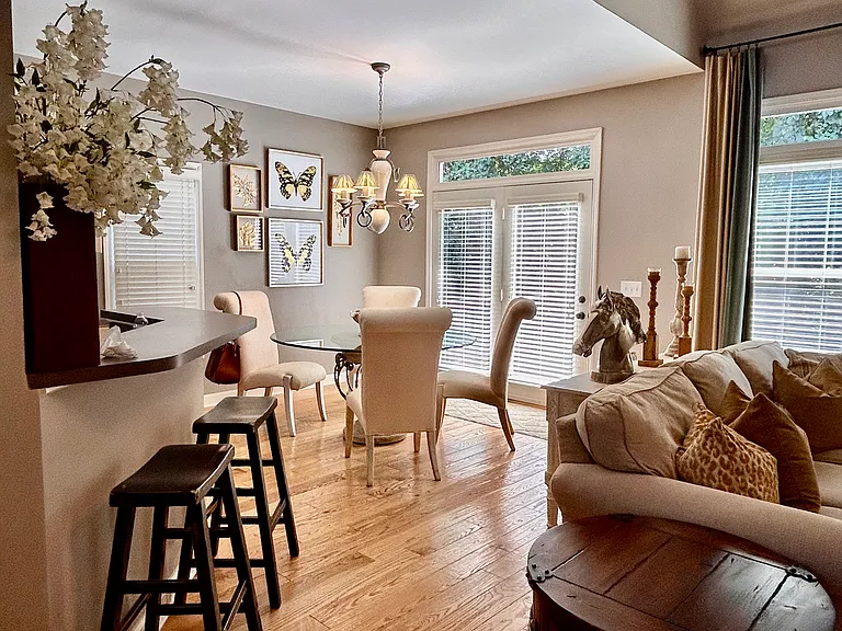 517 Rivercrest Cv — Photo 14