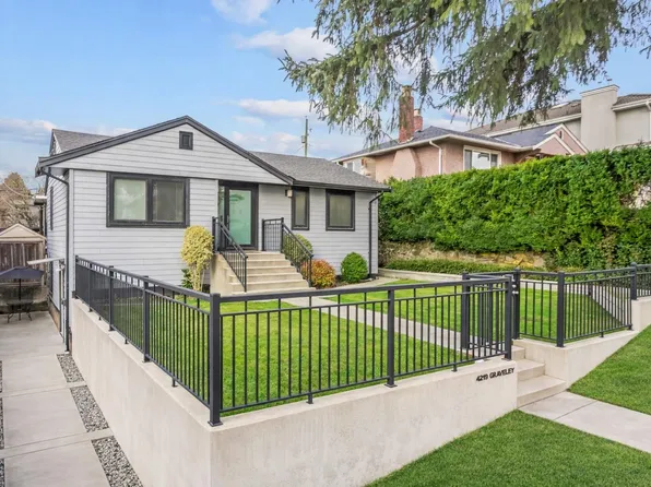 4219 Graveley St, Burnaby, BC V5C 3T7