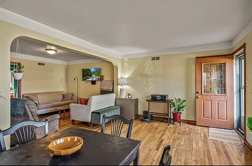 3153 N Dousman St #1 Photo 1