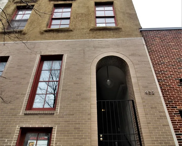 932 N. Charles St — Photo 1