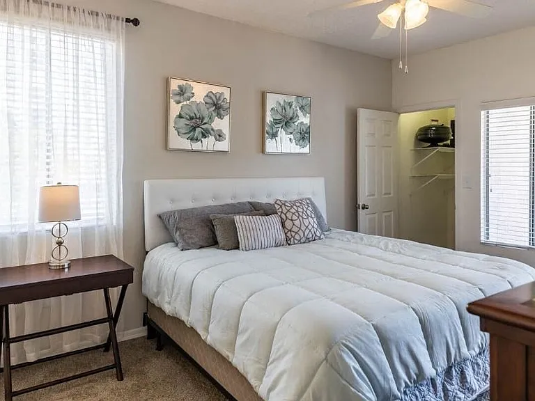 Ocean Reef at Seawalk Pointe Apartments — Photo 11