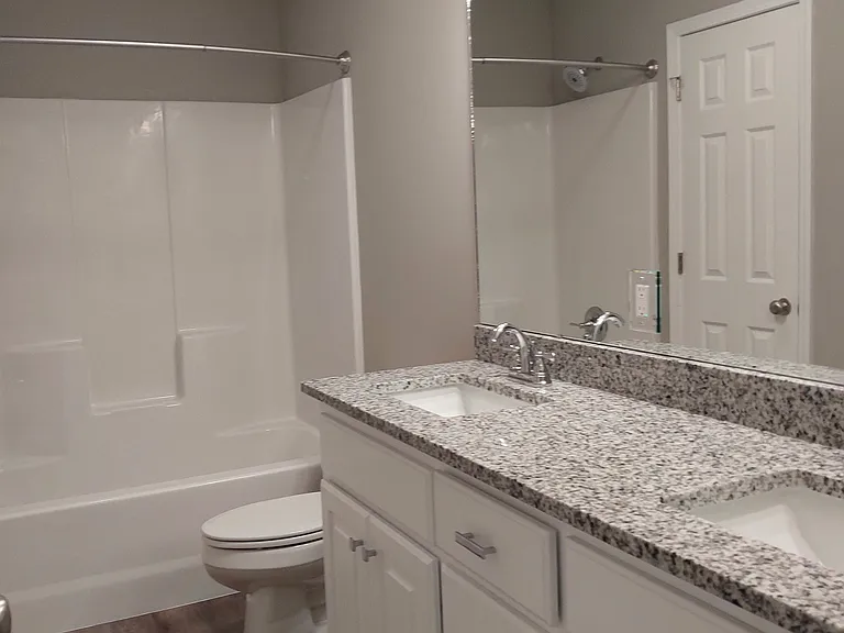 454 Oak St #B — Photo 5