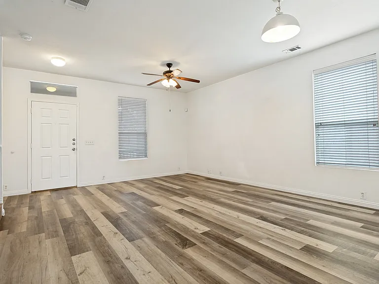 2609 Van Buren Dr #0 — Photo 3