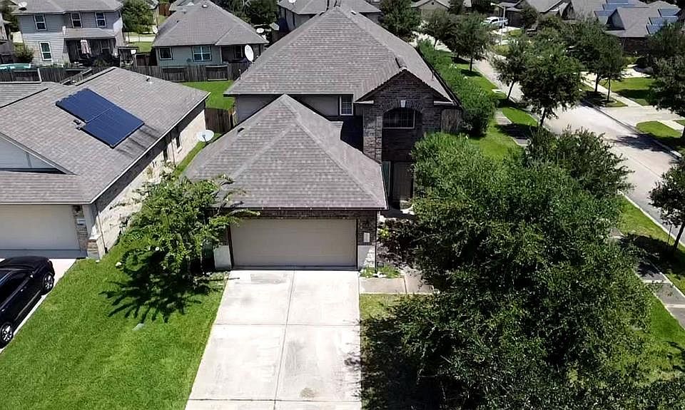 1st image of 21525 Boix Manor Ln