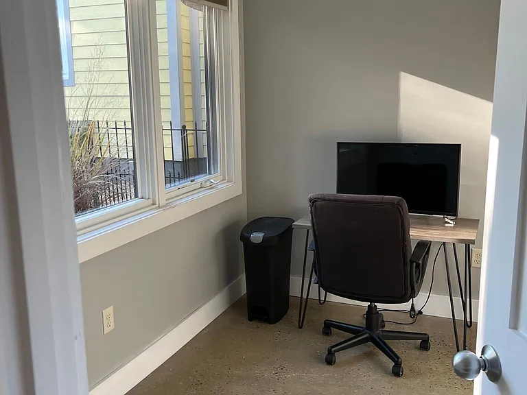 82 Mount Clare Ave — Photo 6