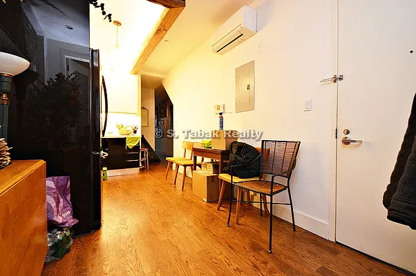 Rented by Simply Brooklyn Realty Inc | media 32