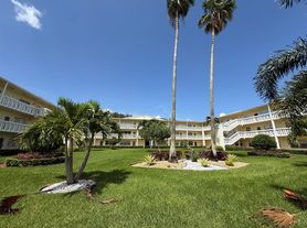 147 Dorset Dr, Boca Raton, FL