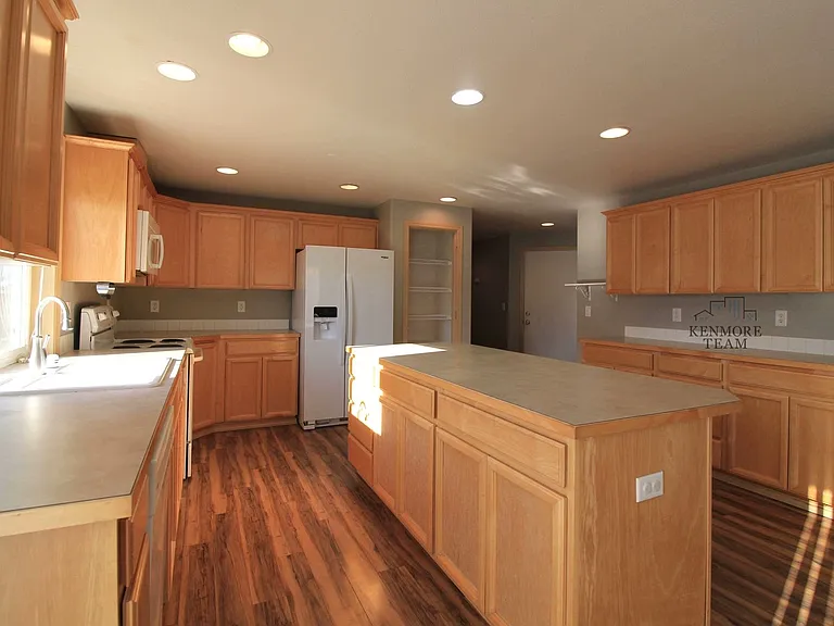 4414 Moline Ln — Photo 2