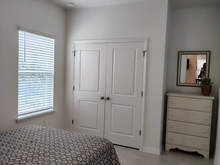 27225 Monroe St — Photo 9