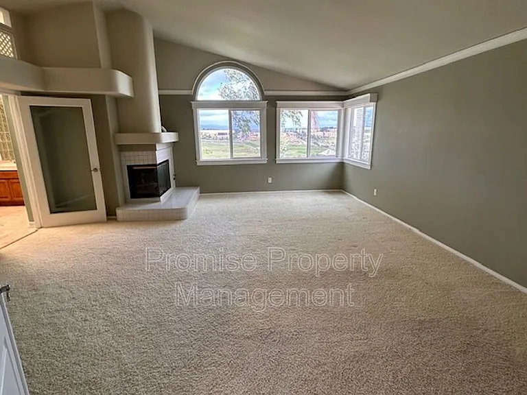 3176 San Helena Dr — Photo 15