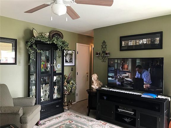 3rd image of 1708 Fair Oaks Dr