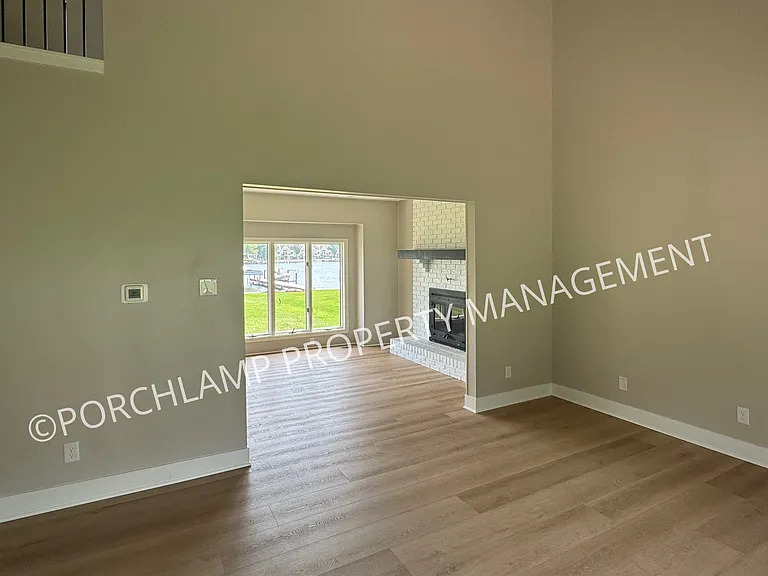 15770 Connelly Ave — Photo 16
