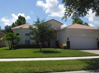 5615 Place Lake Dr, Fort Pierce, FL 34951