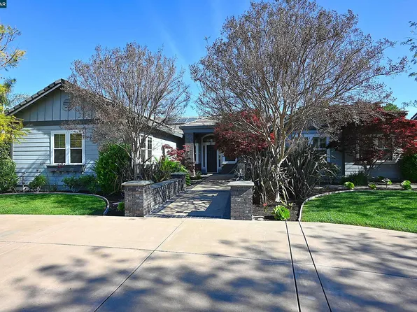 3 Rachel Ranch Ct, Clayton, CA 94517