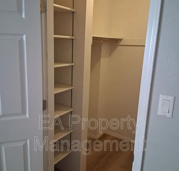 10354 Hendrix Rd NE — Photo 18