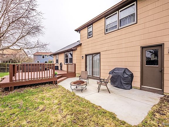 5th image of 3613 Fox Run Dr