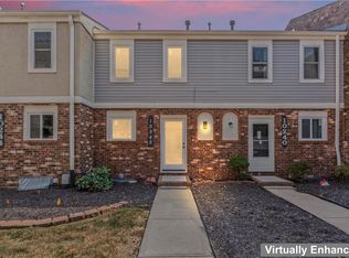 10242 W 96th St, Overland Park, KS 66212