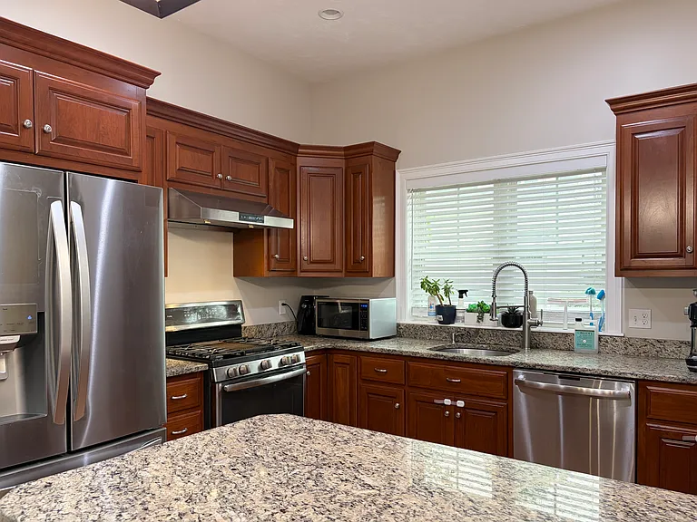30 Boardwalk Dr — Photo 13